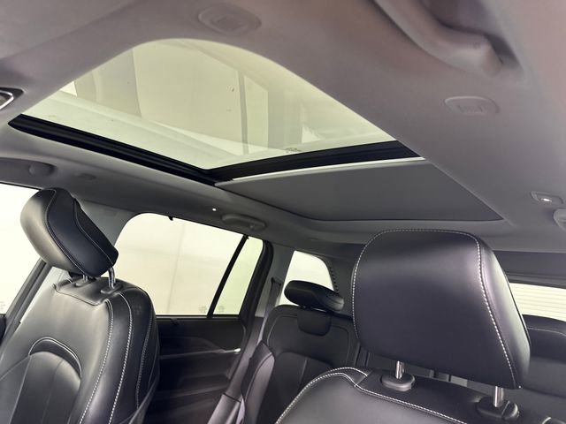 Used 2023 Jeep Grand Cherokee 30th Anniversary image 25