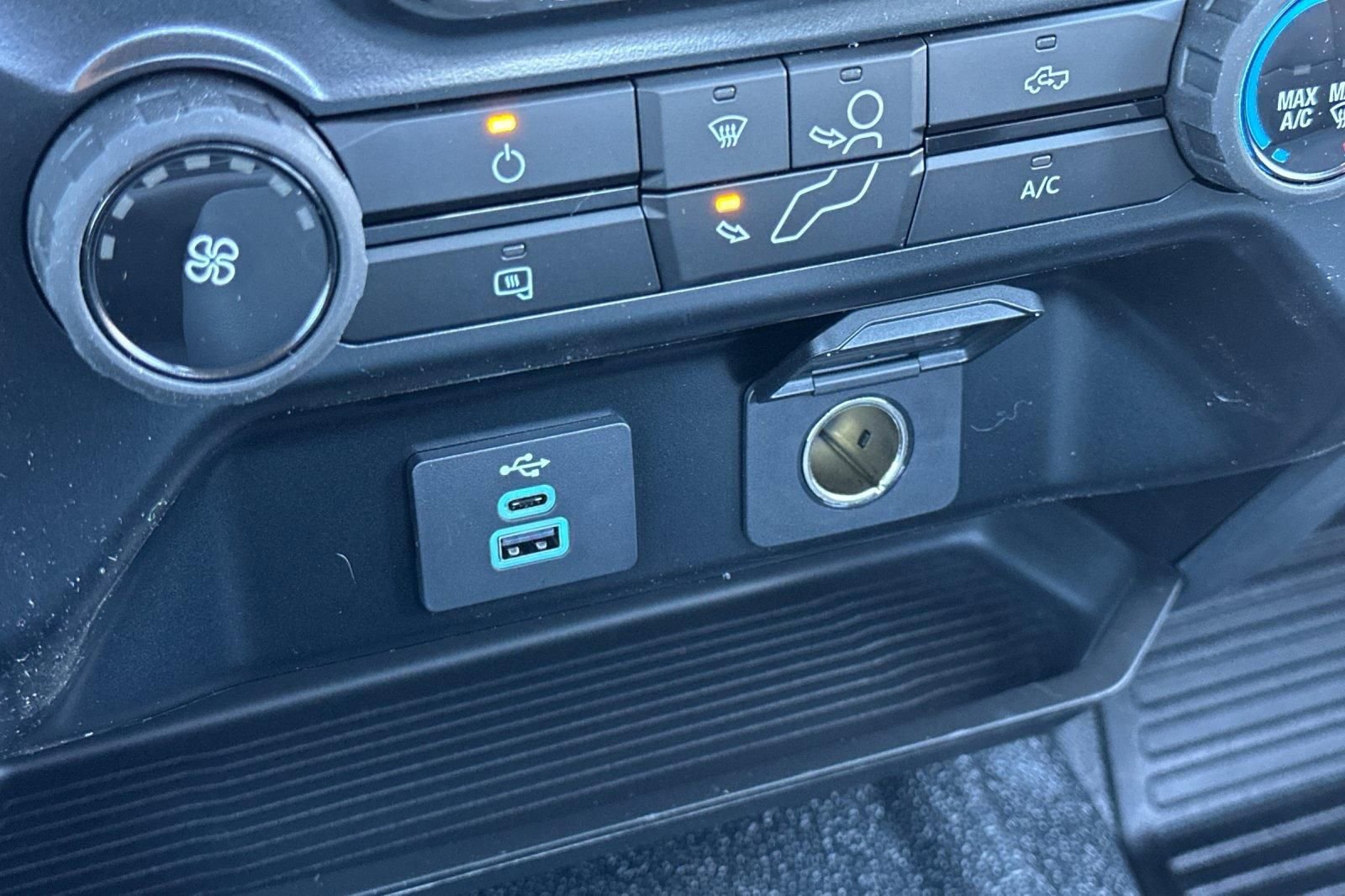 New 2024 Ford F450 XL w/ XL Chrome Package image 27