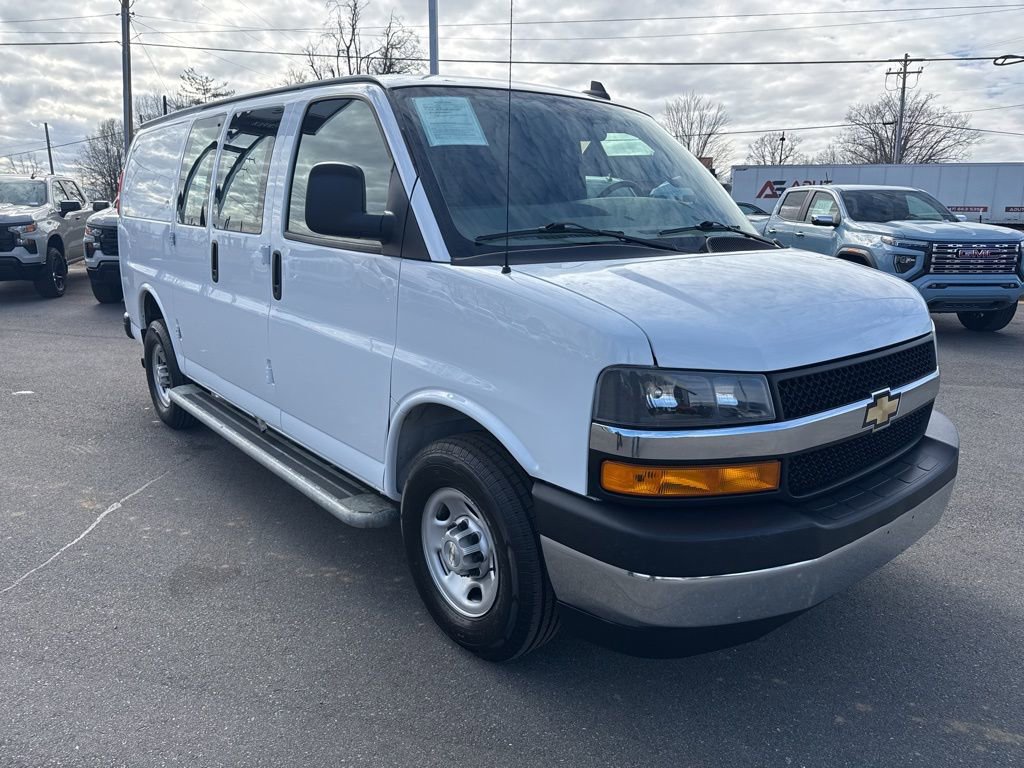 Used 2023 Chevrolet Express 2500 w/ Driver Convenience Package RWD image 7