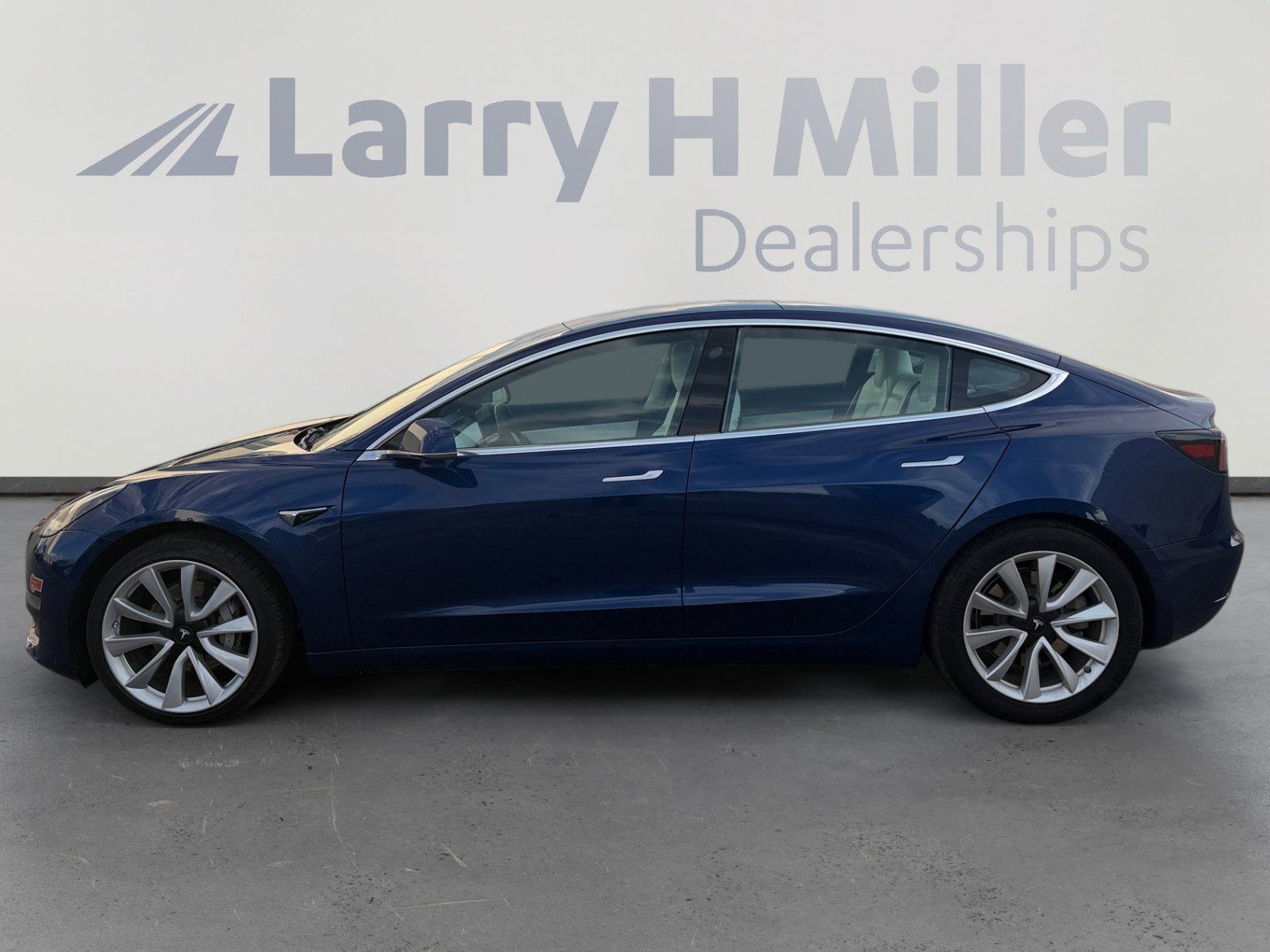 Used 2019 Tesla Model 3 Long Range AWD/4WD image 2