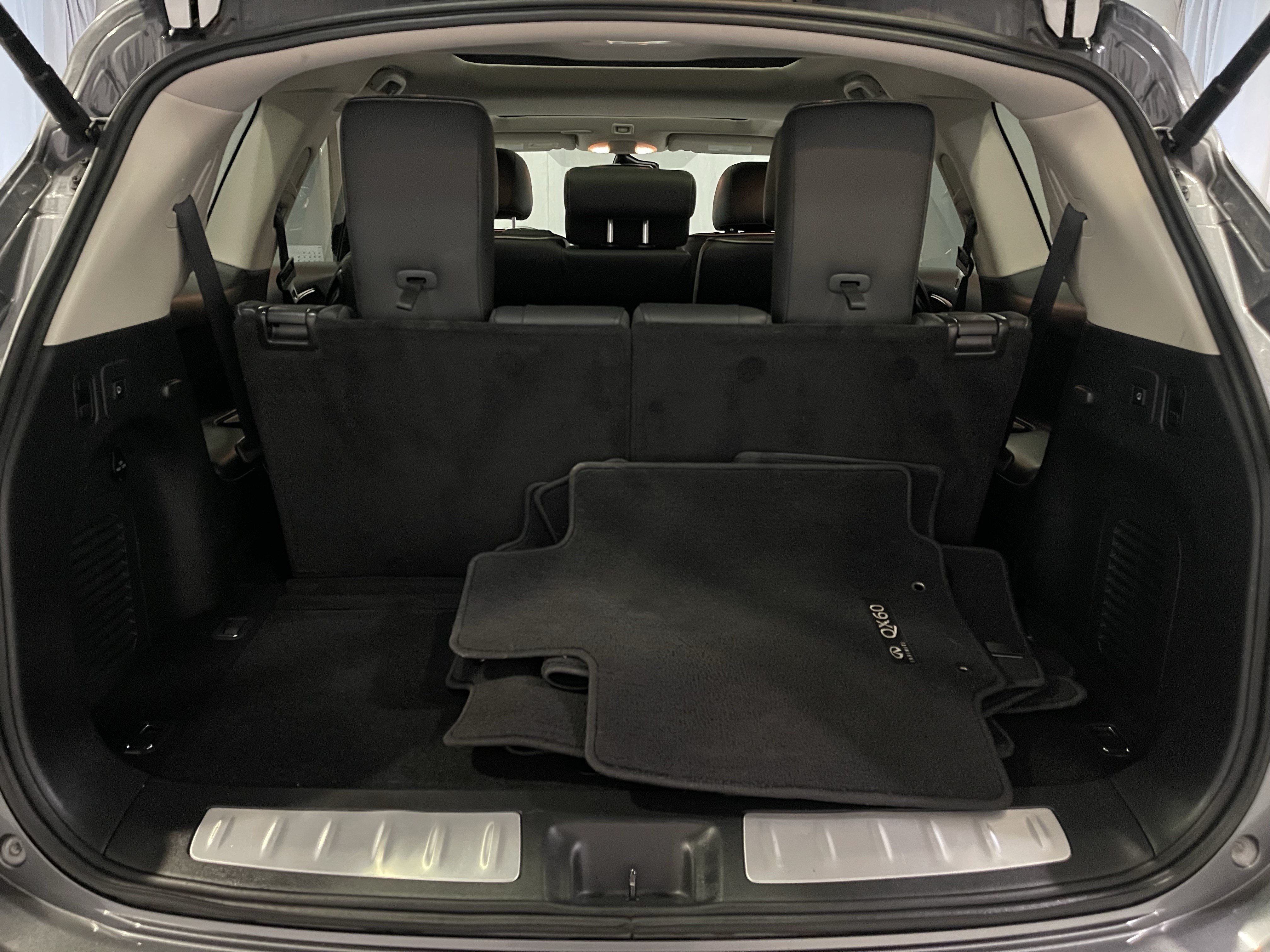 Used 2019 INFINITI QX60 Luxe w/ Sensory Package AWD/4WD image 26