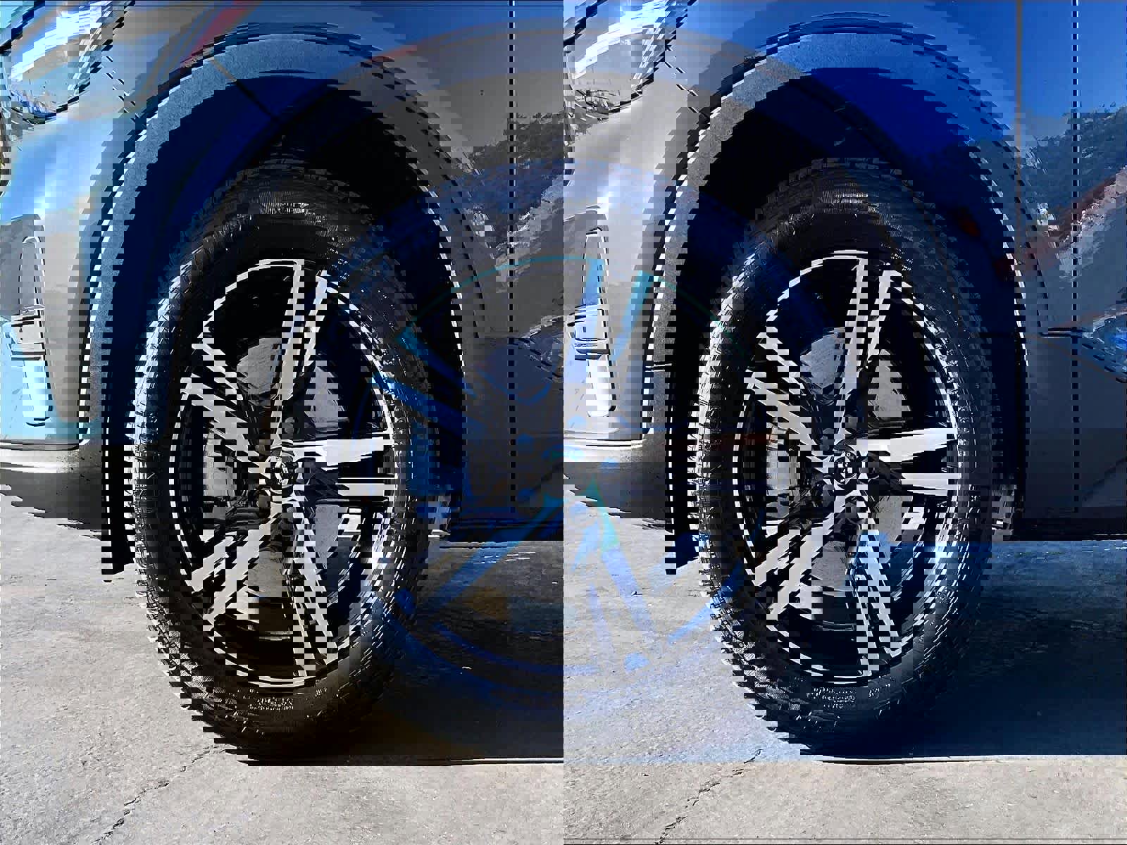 New 2026 Volvo XC40 B5 Core w/ Climate Package image 14