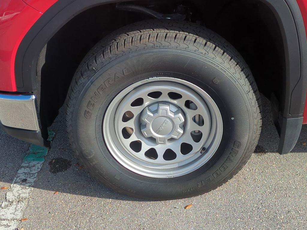 Used 2025 GMC Sierra 1500 Pro w/ Convenience Package image 12