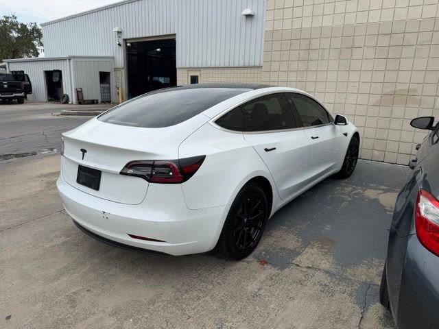 Used 2019 Tesla Model 3 RWD image 8