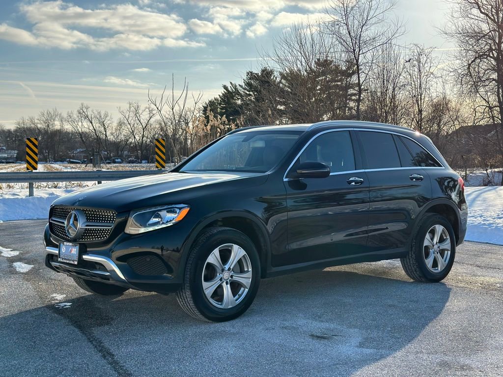 Used 2016 Mercedes-Benz GLC 300 4MATIC image 3