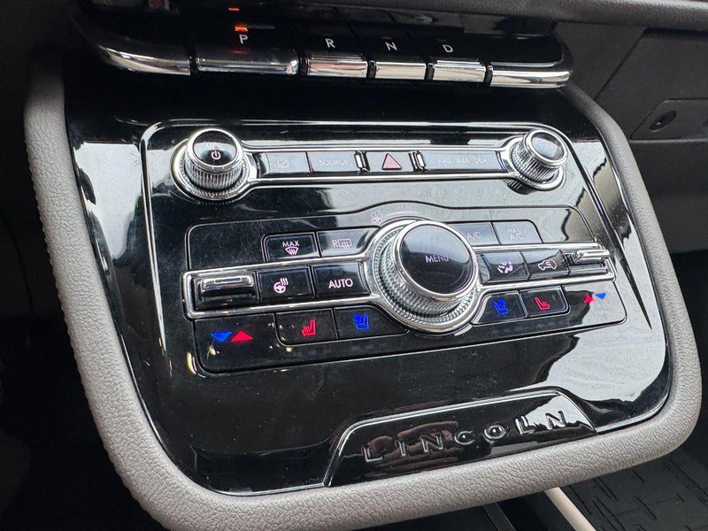 Certified 2022 Lincoln Corsair FWD w/ Equipment Group 101A image 17