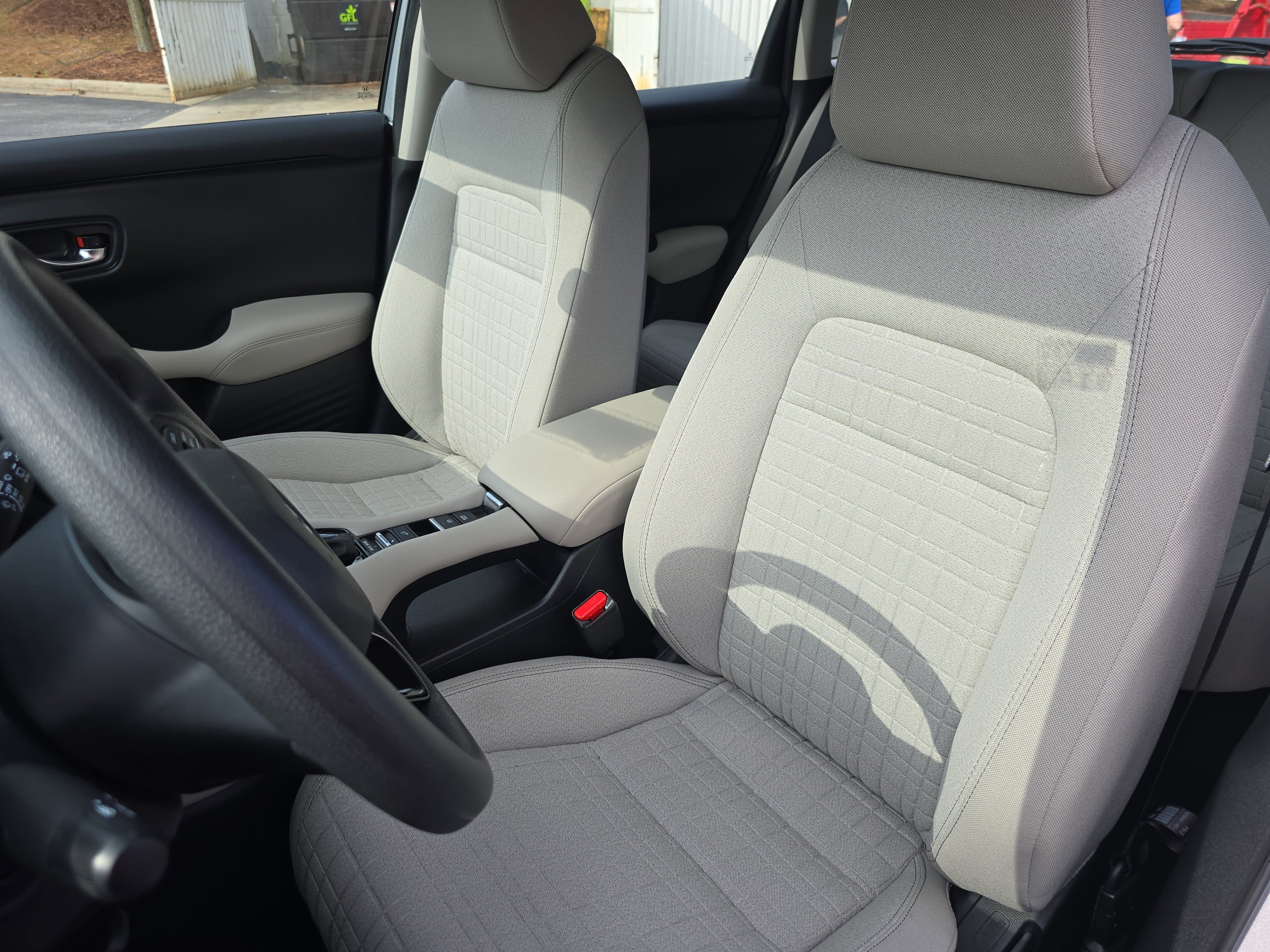 Used 2023 Honda HR-V LX image 15