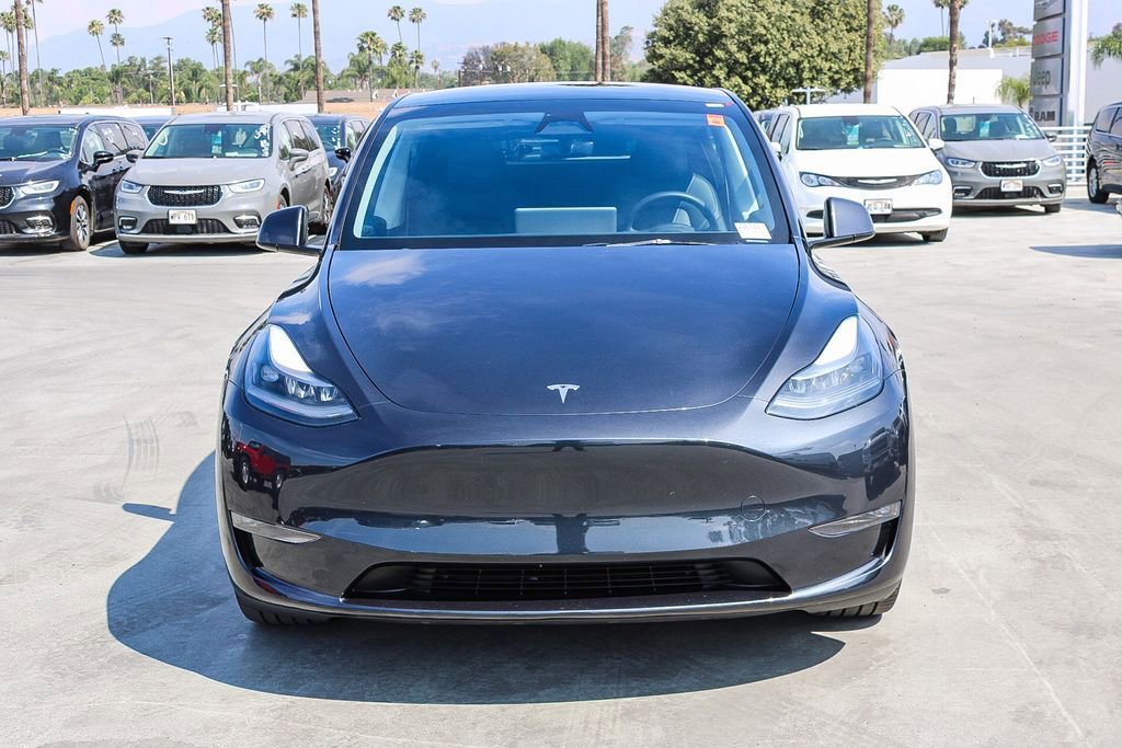 Used 2024 Tesla Model Y Long Range image 3