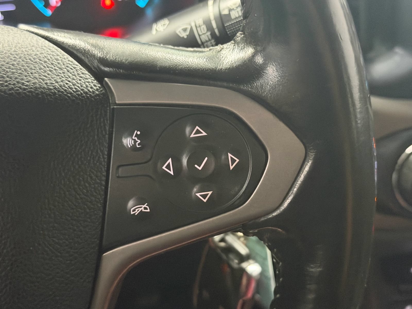 Used 2017 Chevrolet Colorado Z71 AWD/4WD image 27