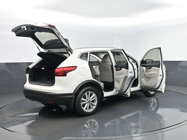 Used 2019 Nissan Rogue Sport SV w/ Technology Package AWD/4WD image 30