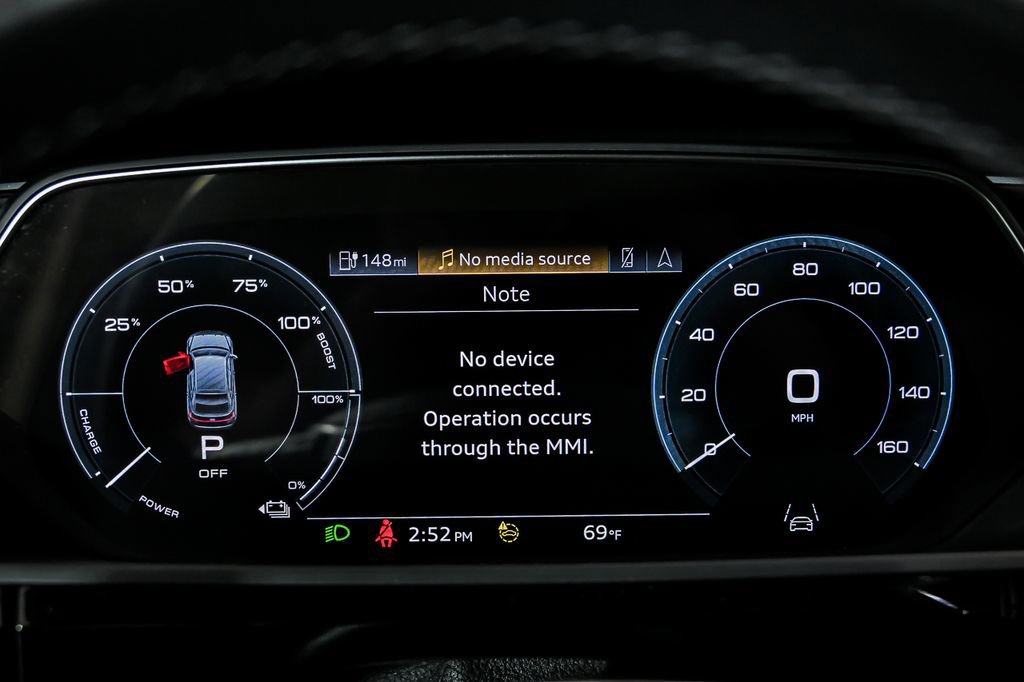 Used 2023 Audi e-tron Premium w/ Convenience Plus Package AWD/4WD image 19