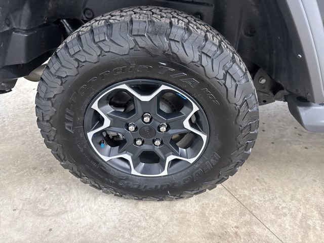 Used 2023 Jeep Wrangler Unlimited Rubicon 4xe w/ Cold Weather Group AWD/4WD image 11