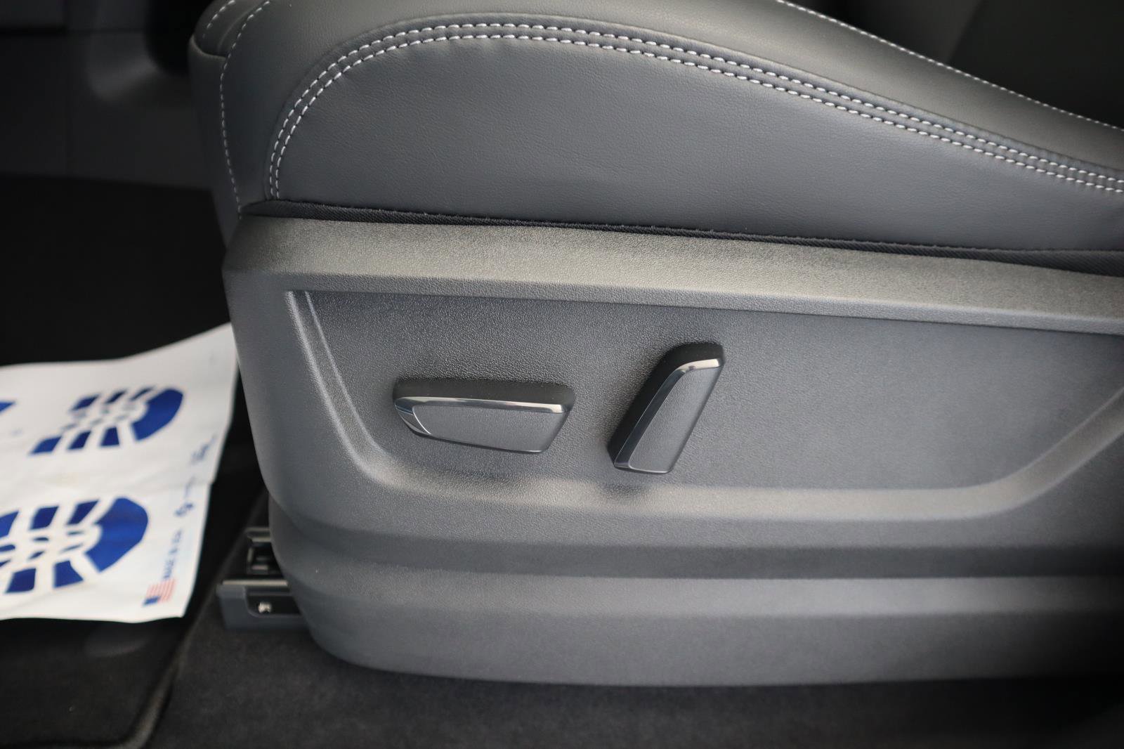 New 2026 Nissan Armada SV image 15