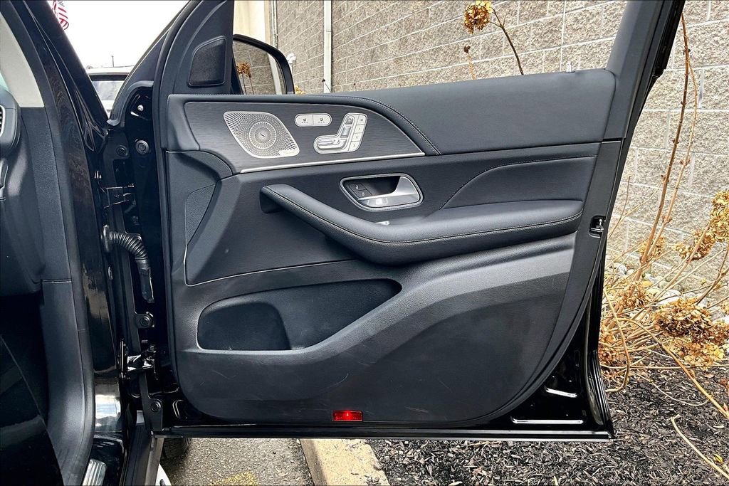 Certified 2024 Mercedes-Benz GLS 450 4MATIC image 19