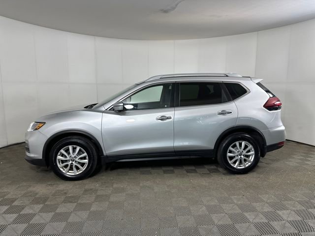 Used 2018 Nissan Rogue SV w/ Sun & Sound Touring Package image 6