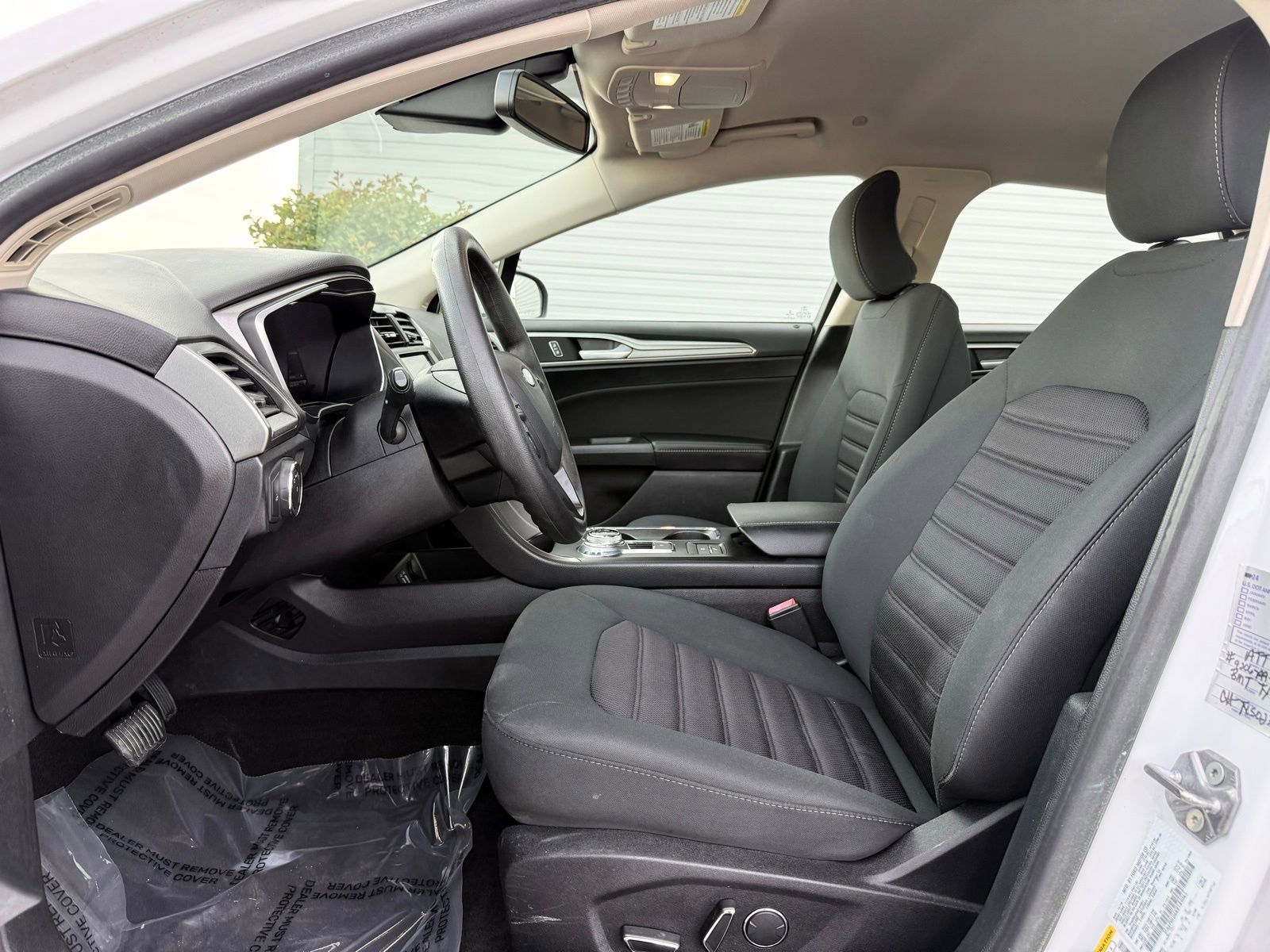 Used 2019 Ford Fusion SE image 15