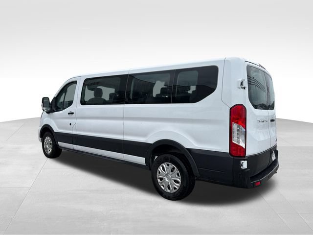 Used 2023 Ford Transit 350 XLT RWD image 5