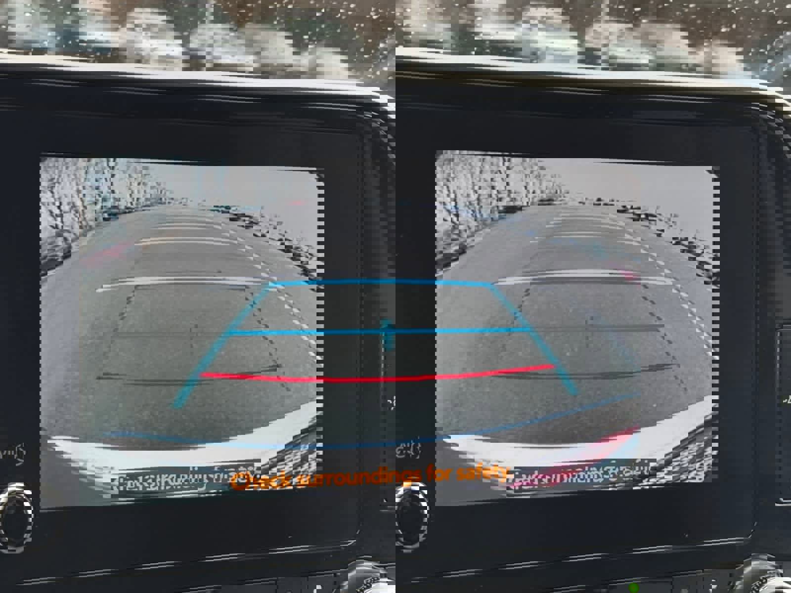 Used 2025 Toyota Highlander LE image 23