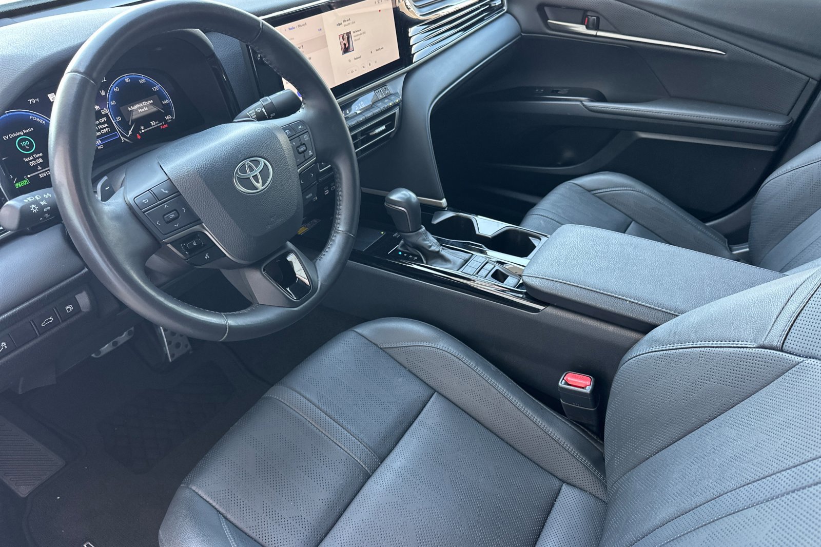 Certified 2025 Toyota Camry XSE FWD image 9