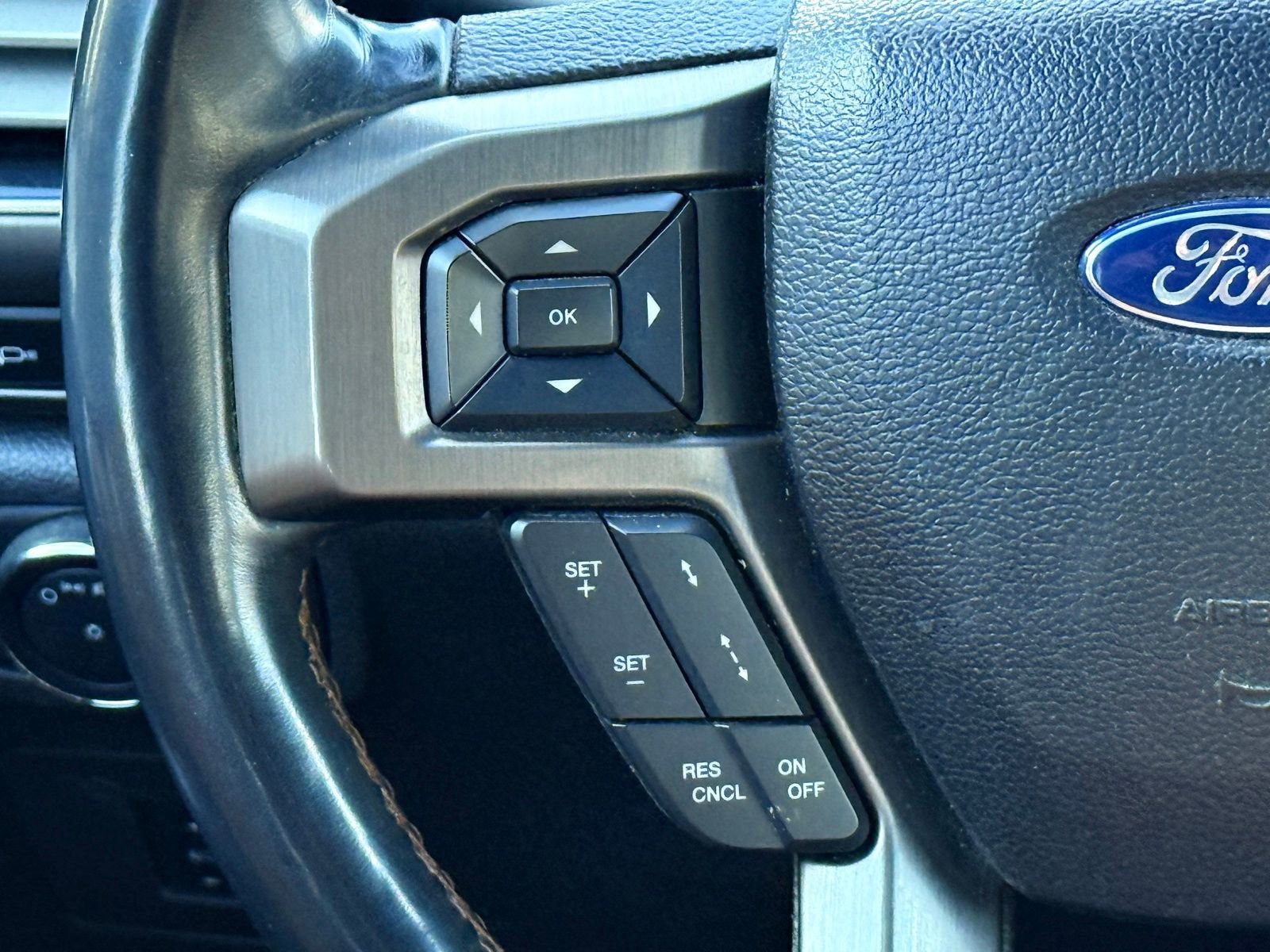 Used 2017 Ford F150 Limited AWD/4WD image 32
