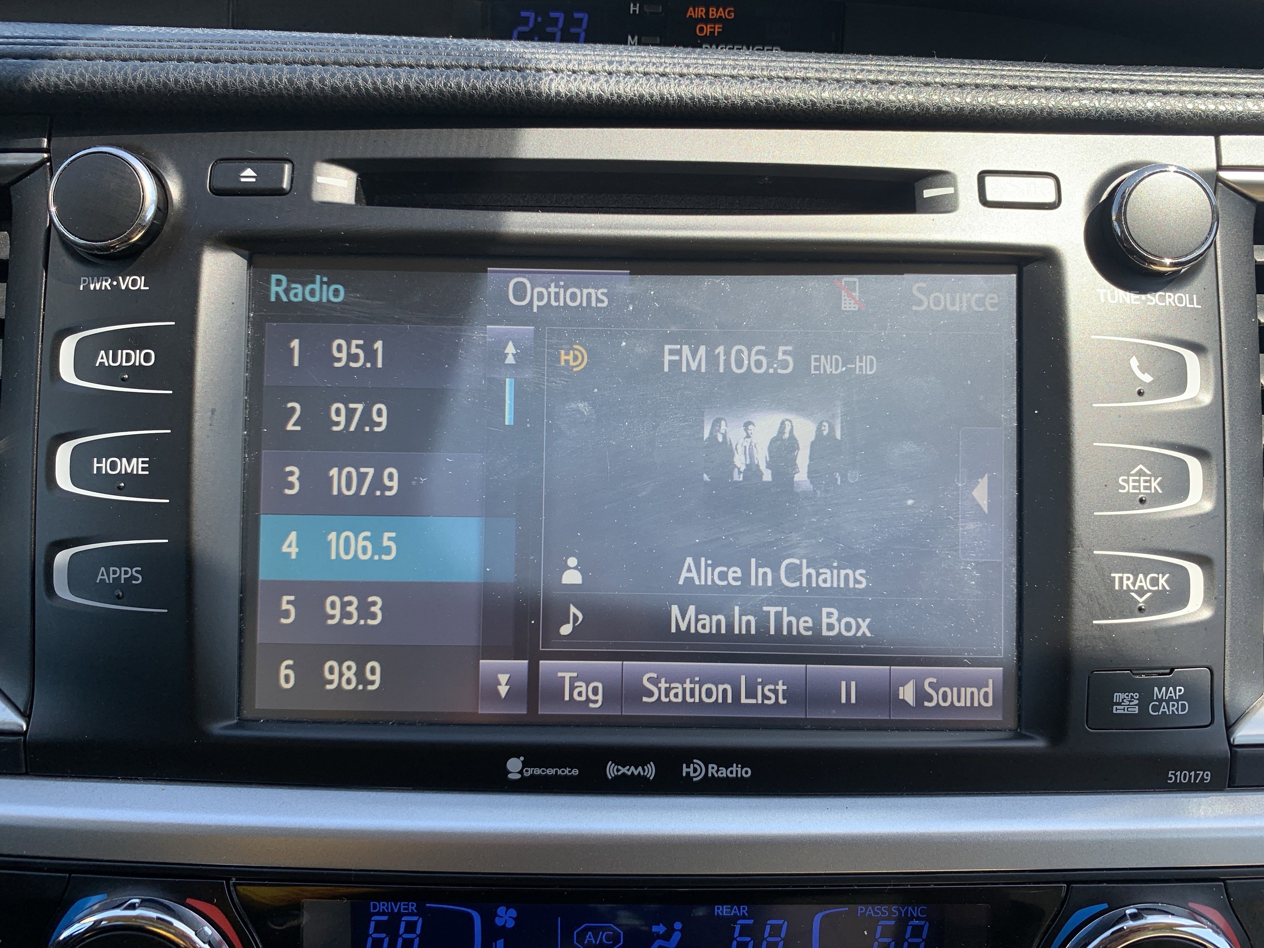 Used 2017 Toyota Highlander XLE image 23