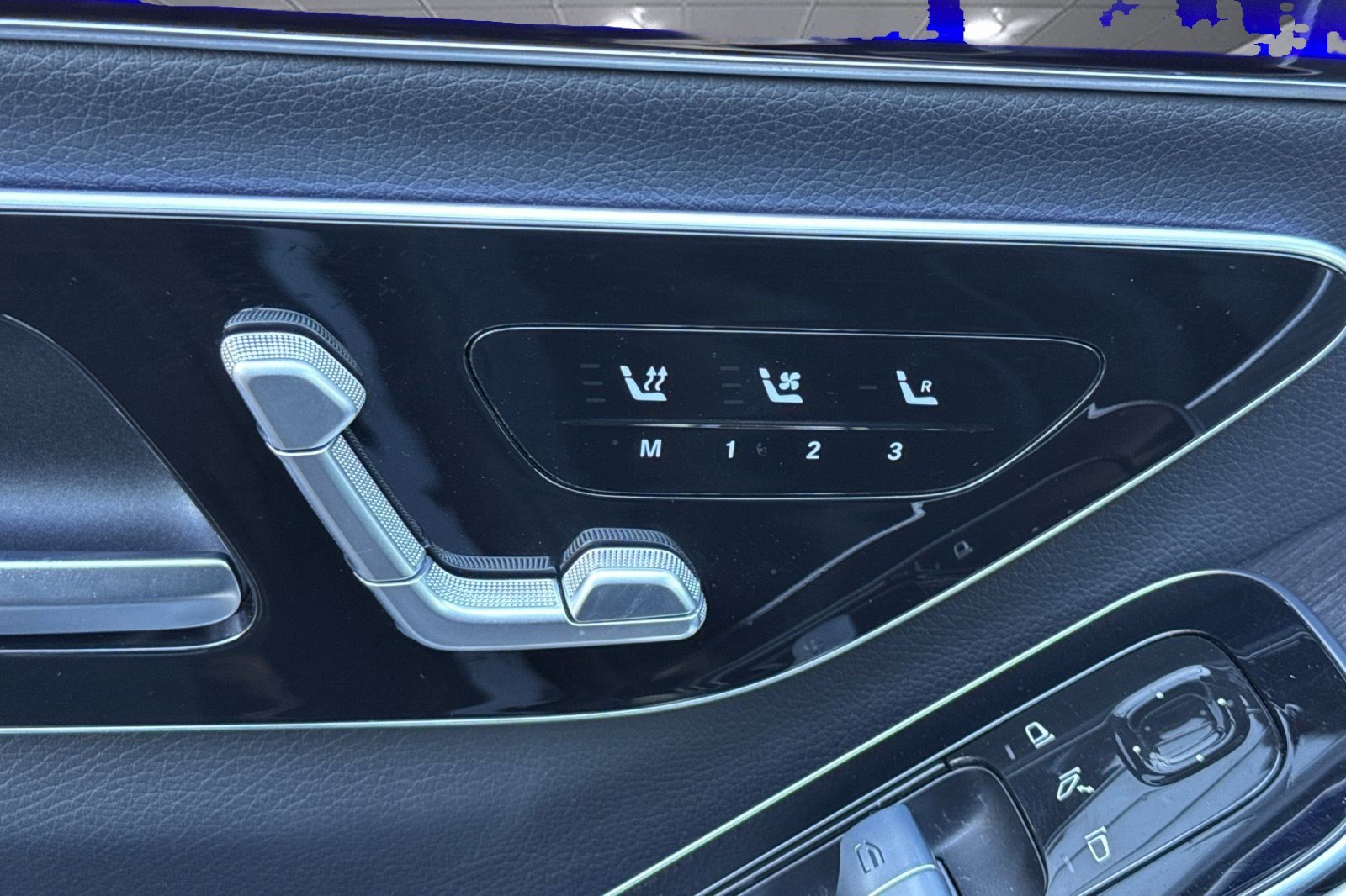 Used 2022 Mercedes-Benz S 500 S 500 image 20