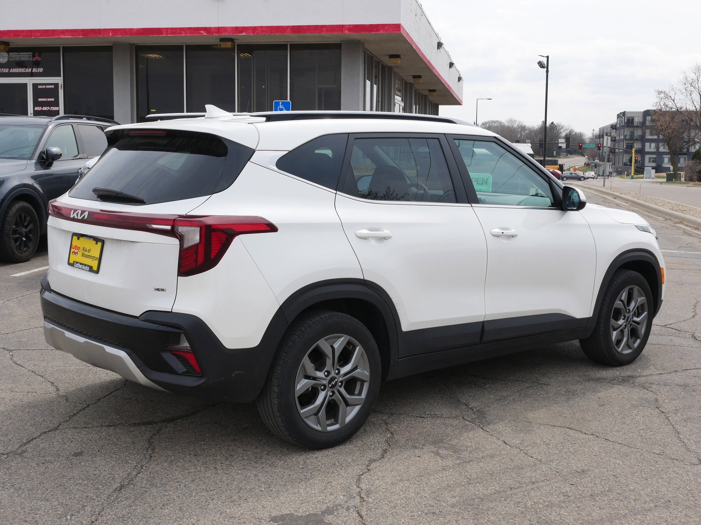 Certified 2024 Kia Seltos S image 4