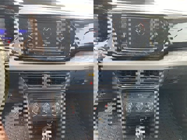 Used 2022 Volkswagen Taos S image 23