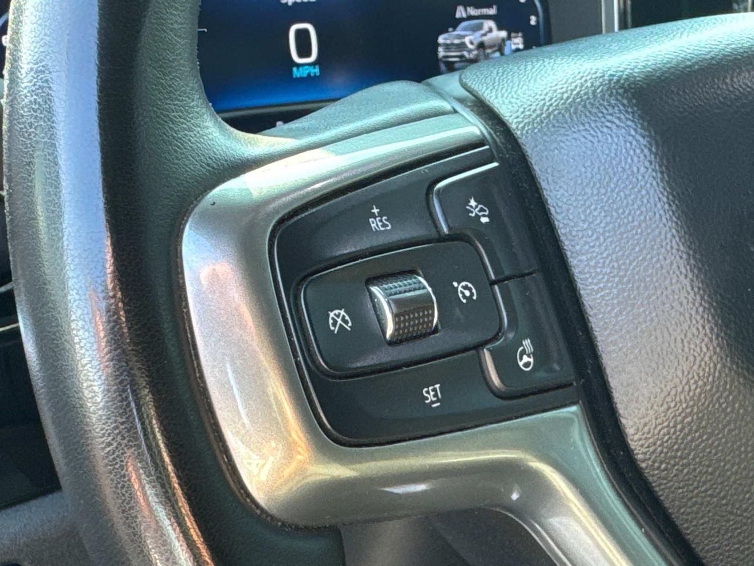 Used 2024 Chevrolet Silverado 2500 LT AWD/4WD image 32