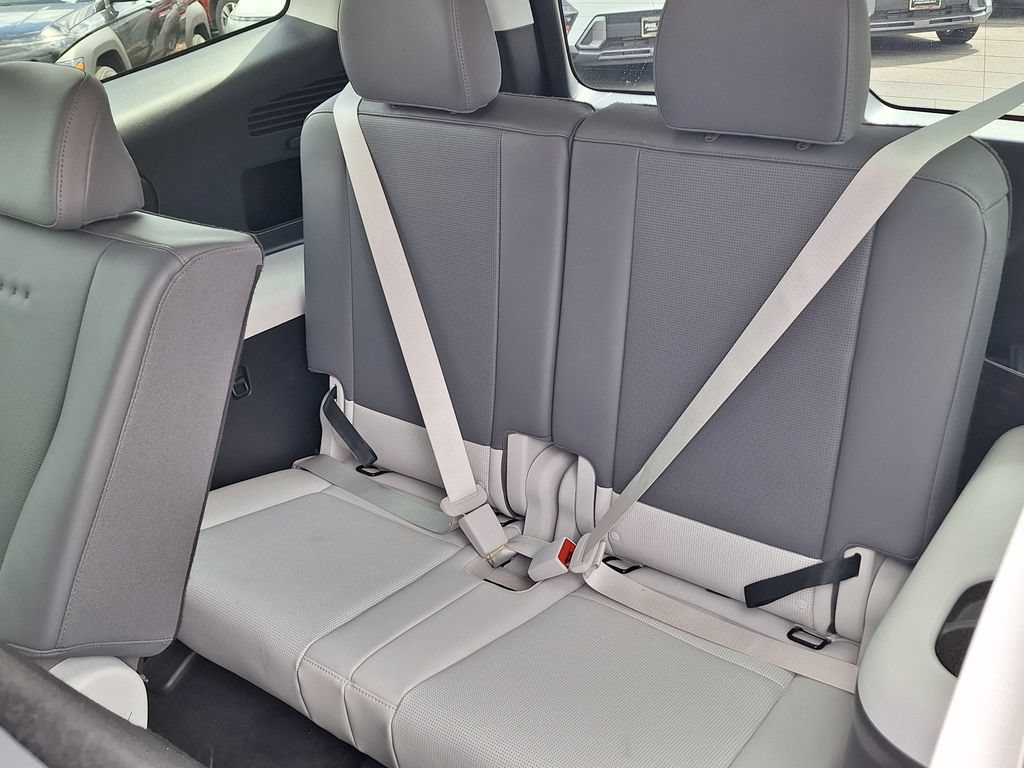 Certified 2026 Hyundai Ioniq 9 SEL AWD/4WD image 13