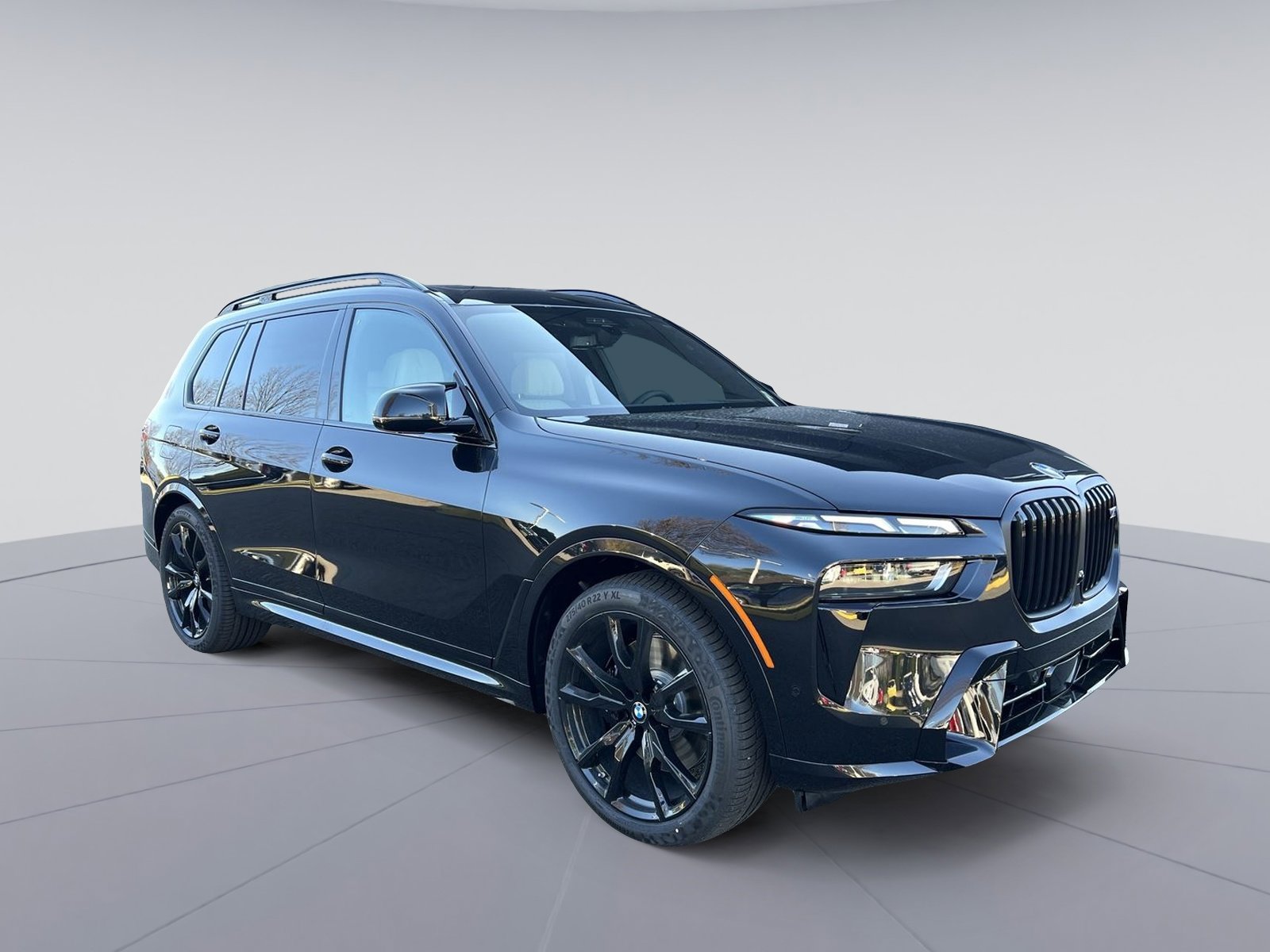 Used 2025 BMW X7 M60i image 7