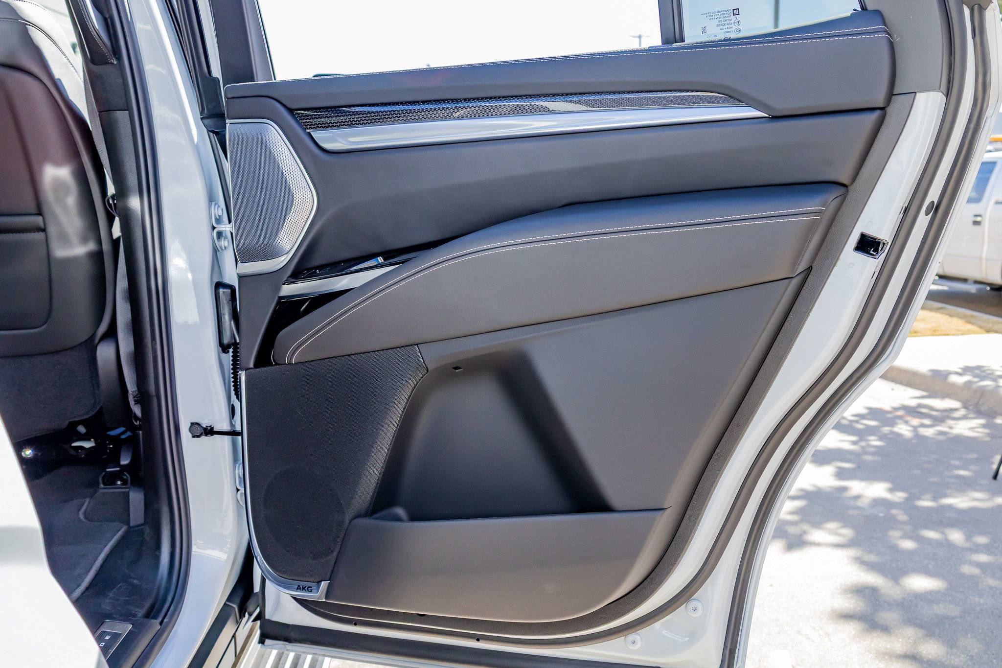 Used 2026 Cadillac Escalade V AWD/4WD image 38