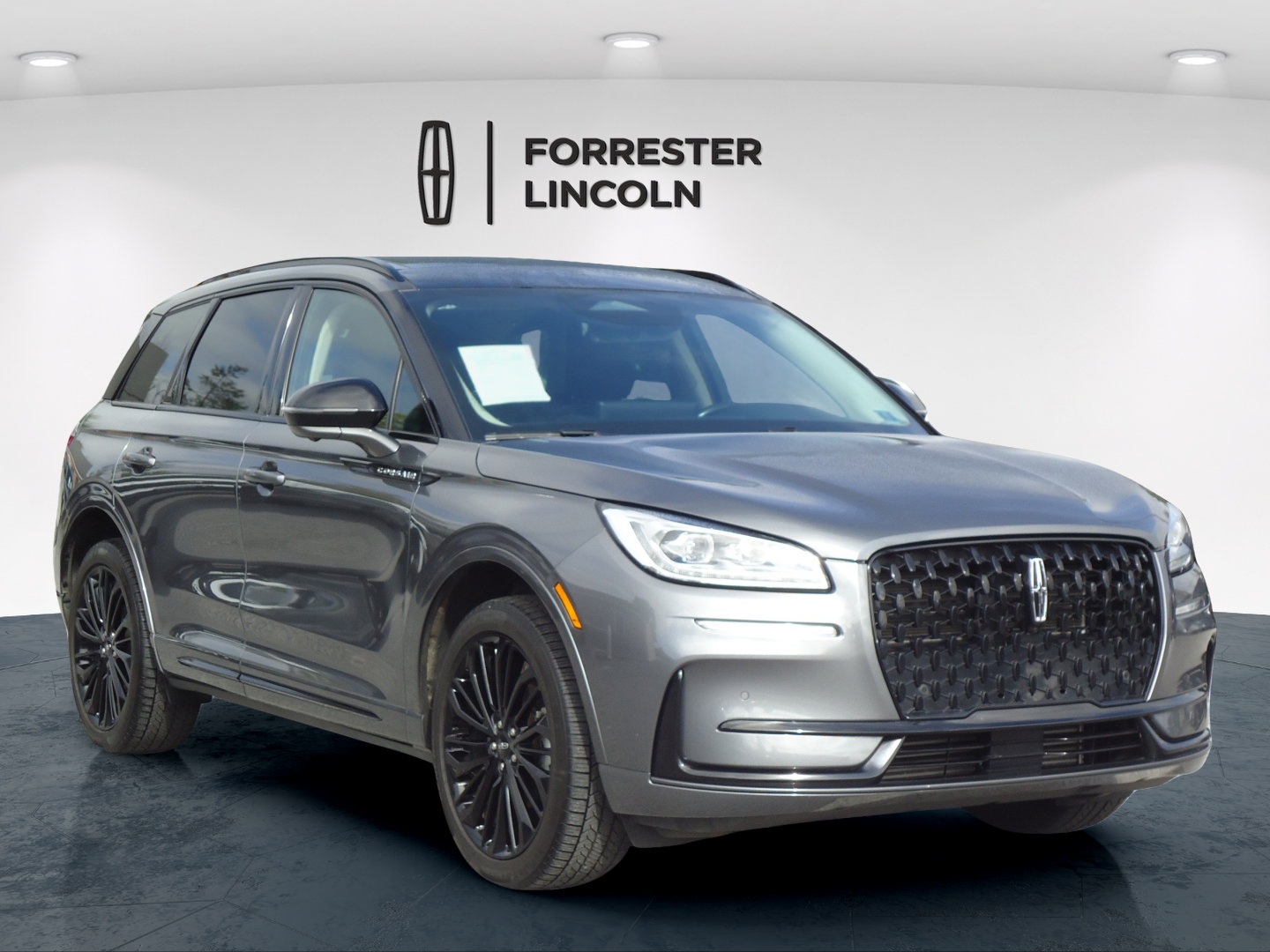 Used 2023 Lincoln Corsair Reserve w/ Equipment Group 201A AWD/4WD image 1