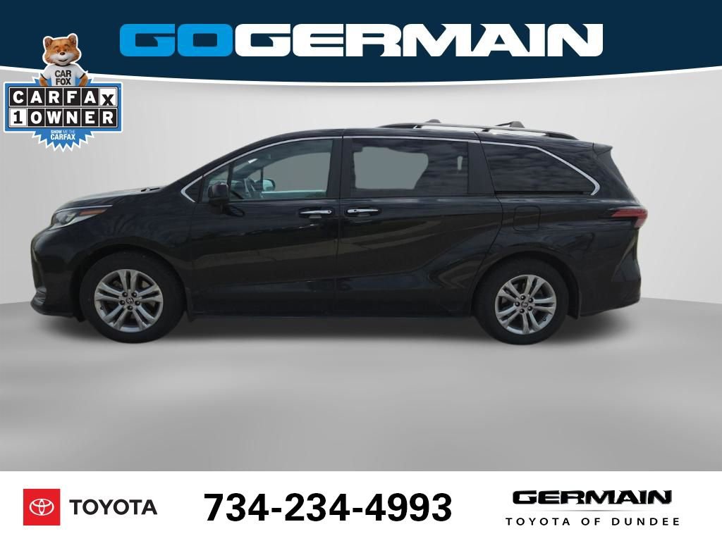 Used 2022 Toyota Sienna XSE AWD/4WD image 12