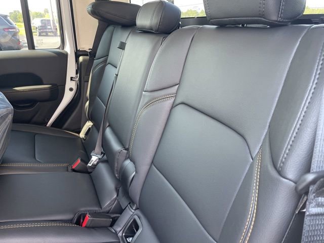 New 2025 Jeep Gladiator Sport image 21