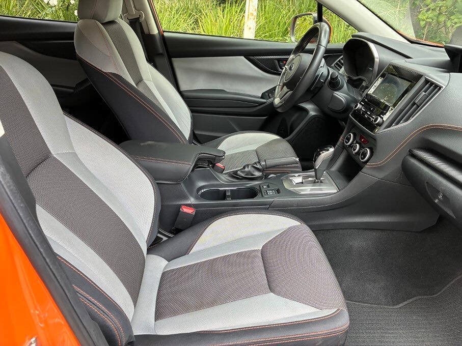 Used 2020 Subaru Crosstrek 2.0i Premium w/ Moonroof Package 2 AWD/4WD image 36