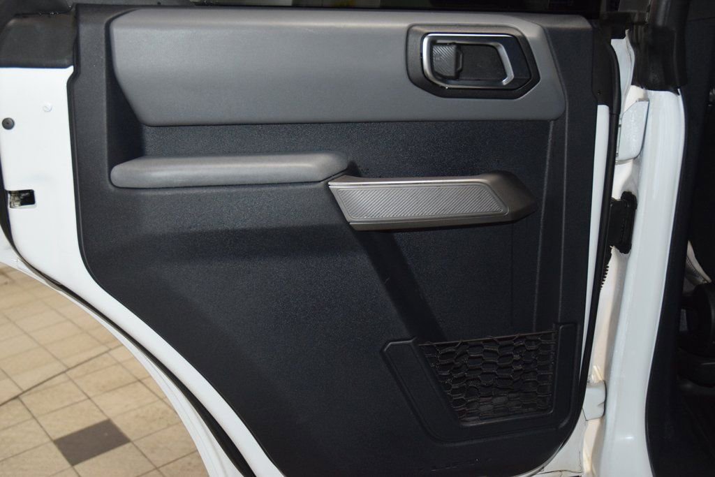 Used 2022 Ford Bronco Black Diamond w/ Sasquatch Package image 39