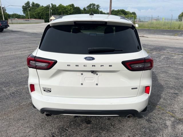 Used 2023 Ford Escape ST-Line w/ Equipment Group 301A FWD image 6