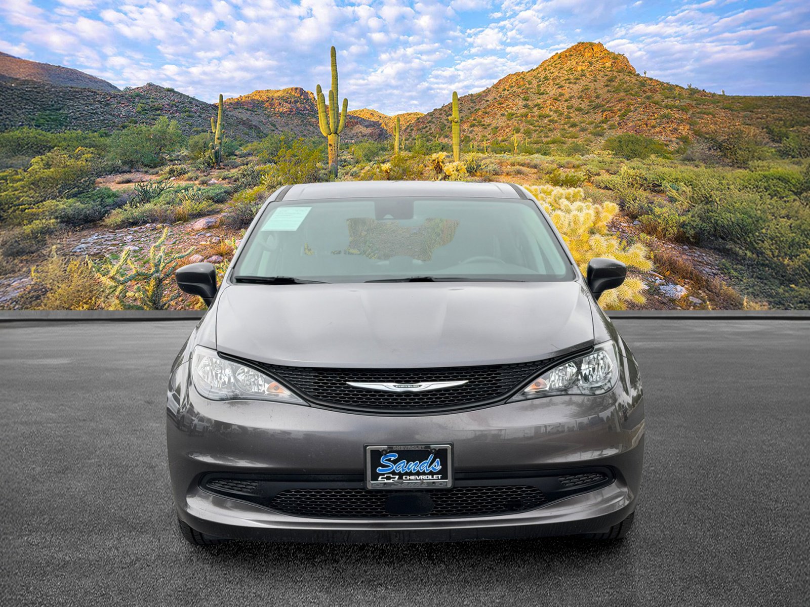 Used 2023 Chrysler Voyager LX FWD image 5