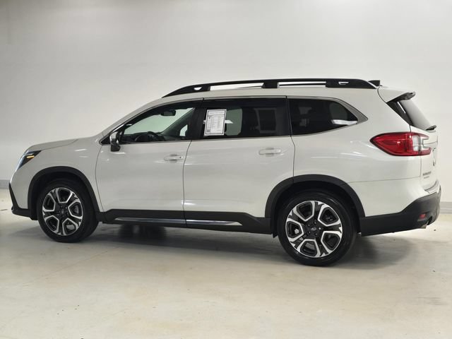 Used 2023 Subaru Ascent Limited AWD/4WD image 4