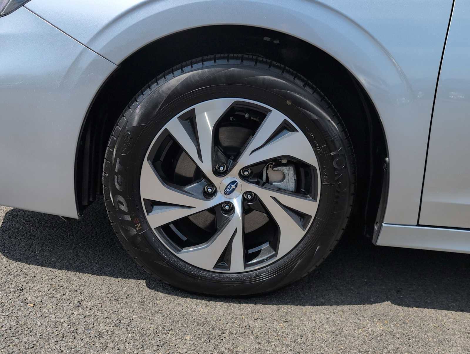 Certified 2025 Subaru Legacy Premium AWD/4WD image 13