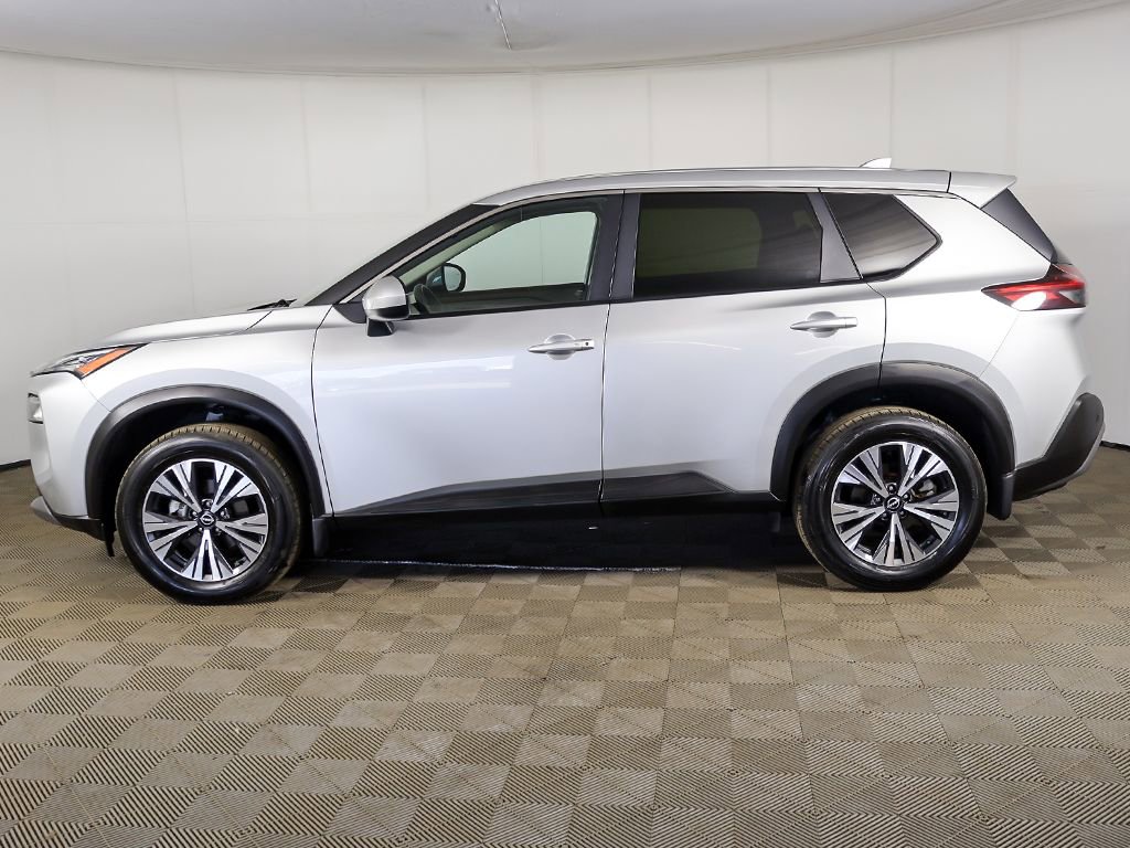 Used 2023 Nissan Rogue SV AWD/4WD image 11
