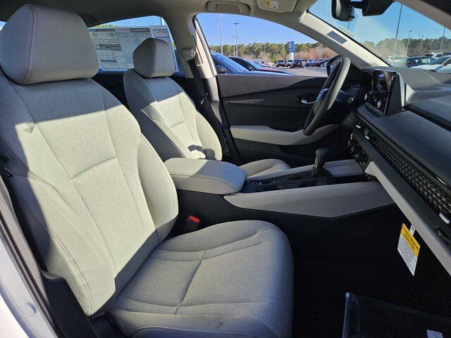 New 2025 Honda Accord SE image 12