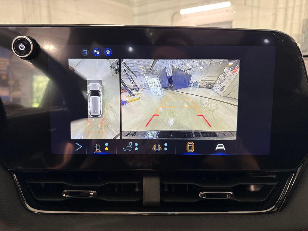 New 2027 Chevrolet Equinox RS w/ Safety and Technology Package AWD/4WD image 16