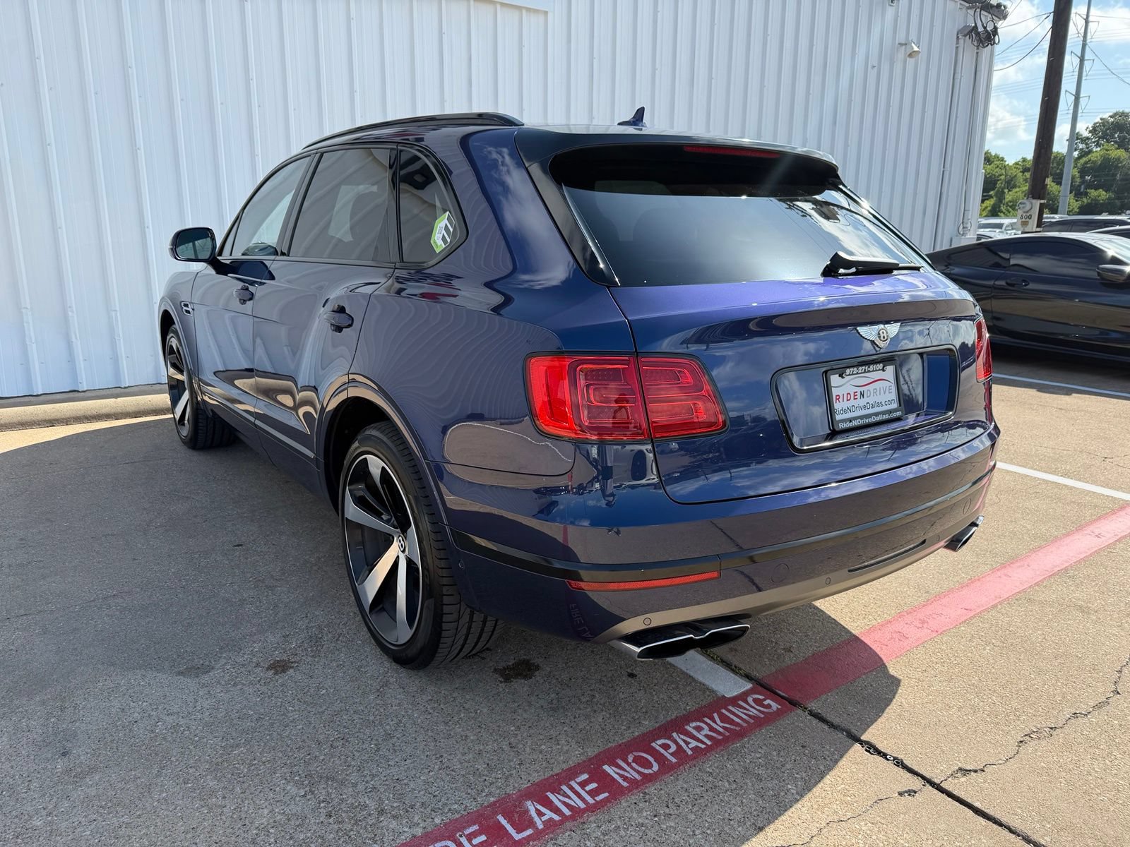 Used 2019 Bentley Bentayga AWD/4WD image 4