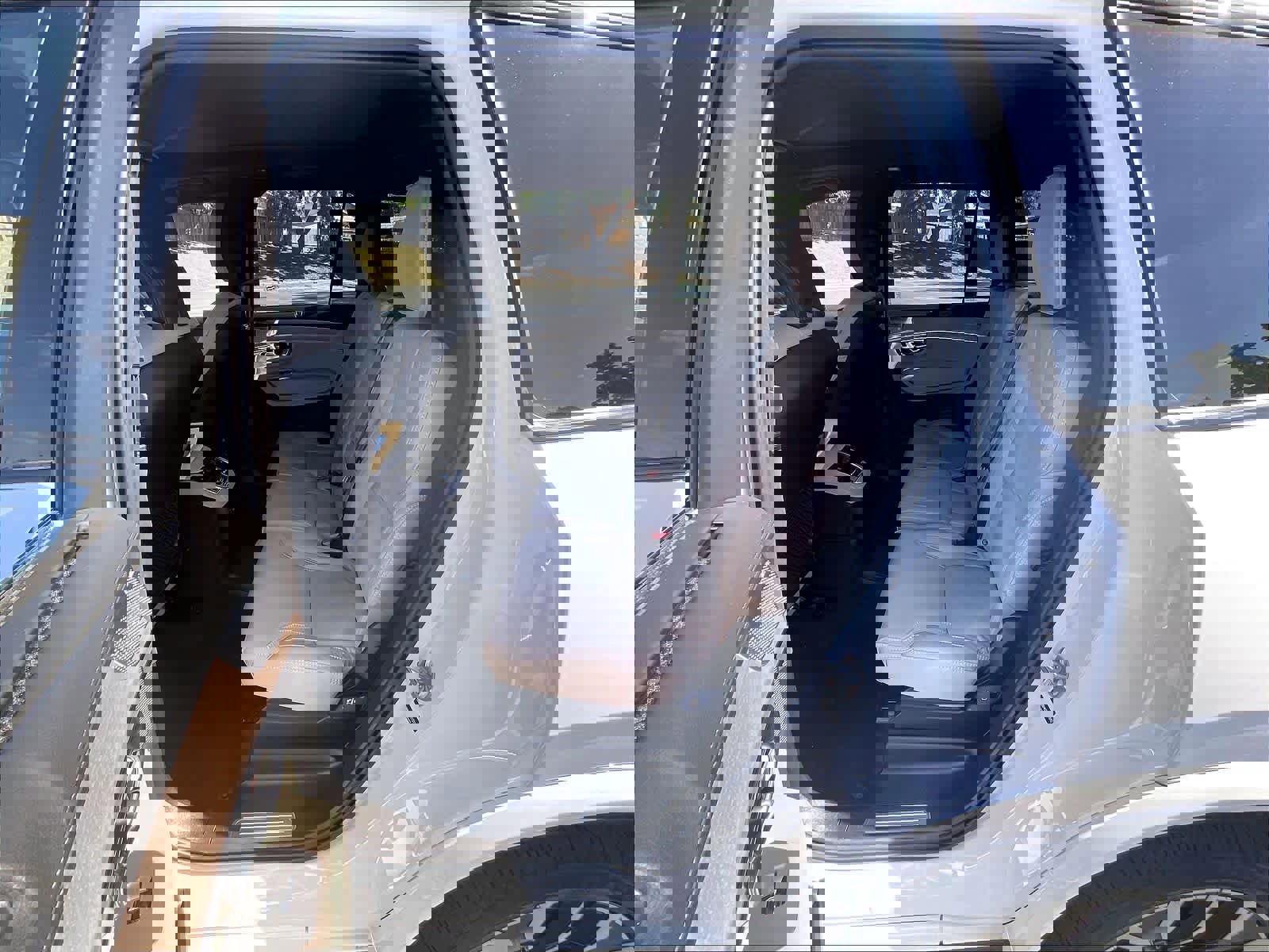 New 2026 Volvo XC90 T8 Ultra w/ Lounge Package image 12