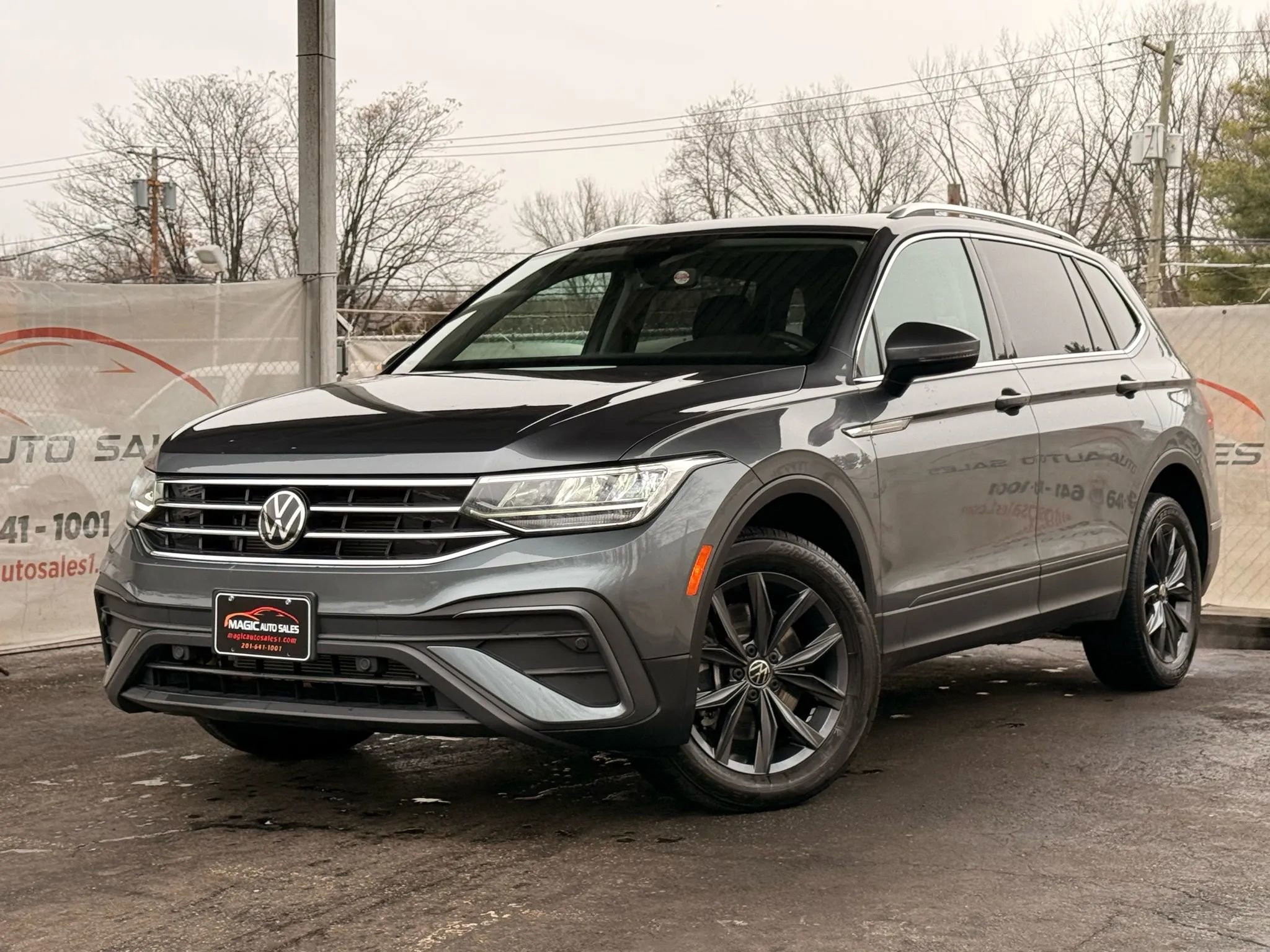 Used 2022 Volkswagen Tiguan SE w/ Panoramic Sunroof Package AWD/4WD image 50