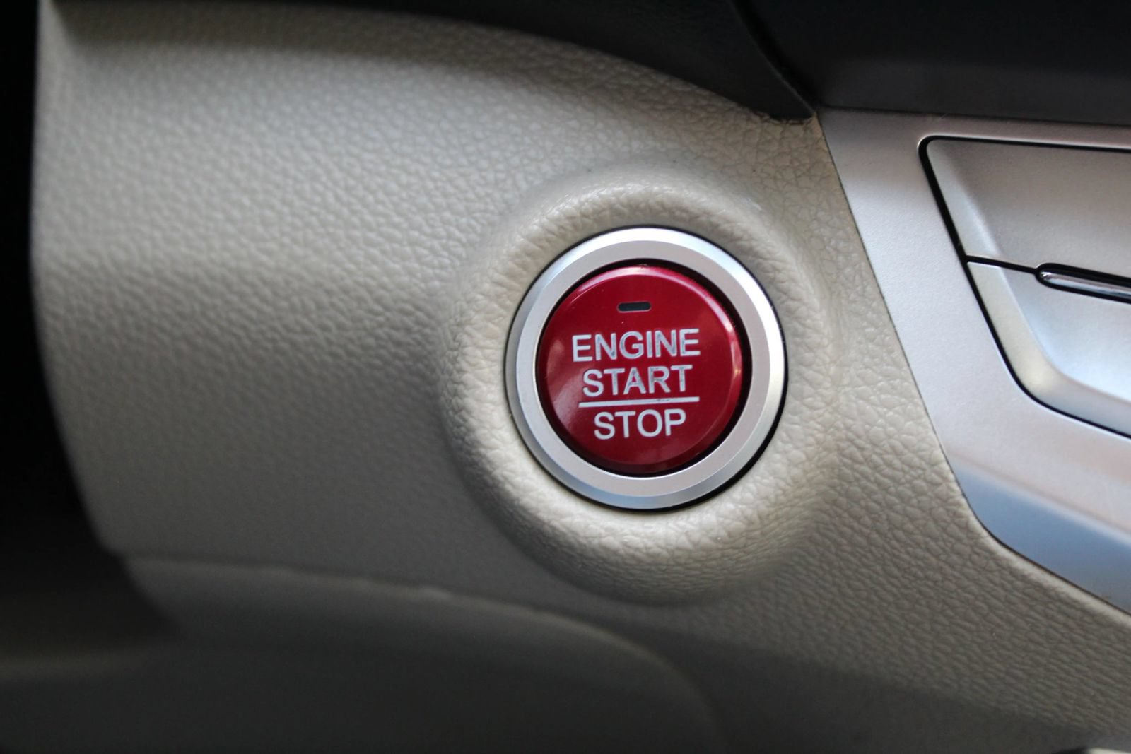 Used 2015 Honda Accord EX-L image 28