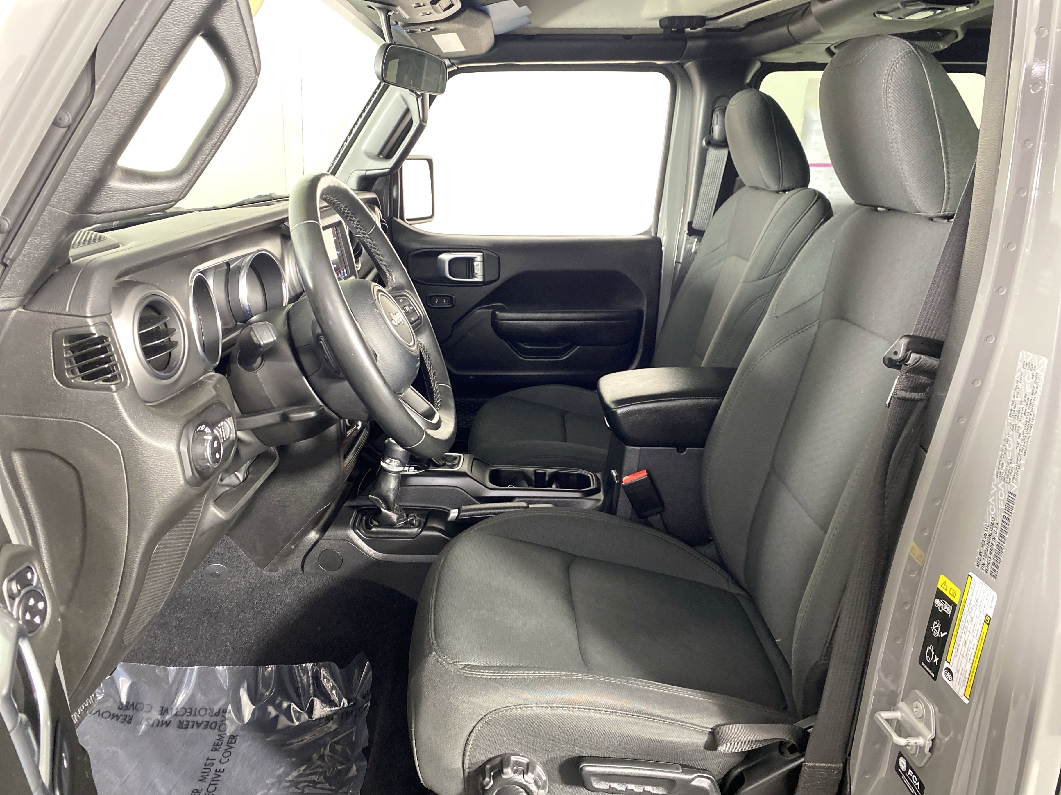 Used 2022 Jeep Gladiator Sport AWD/4WD image 15