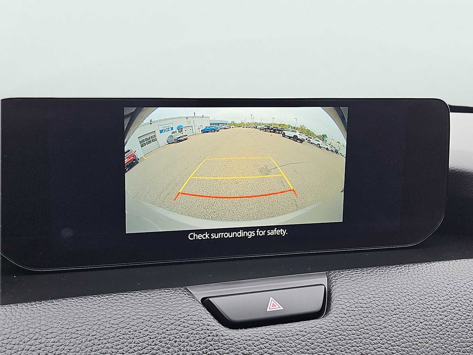 Used 2024 MAZDA CX-90 Plug-In Hybrid w/ Preferred AWD/4WD image 16
